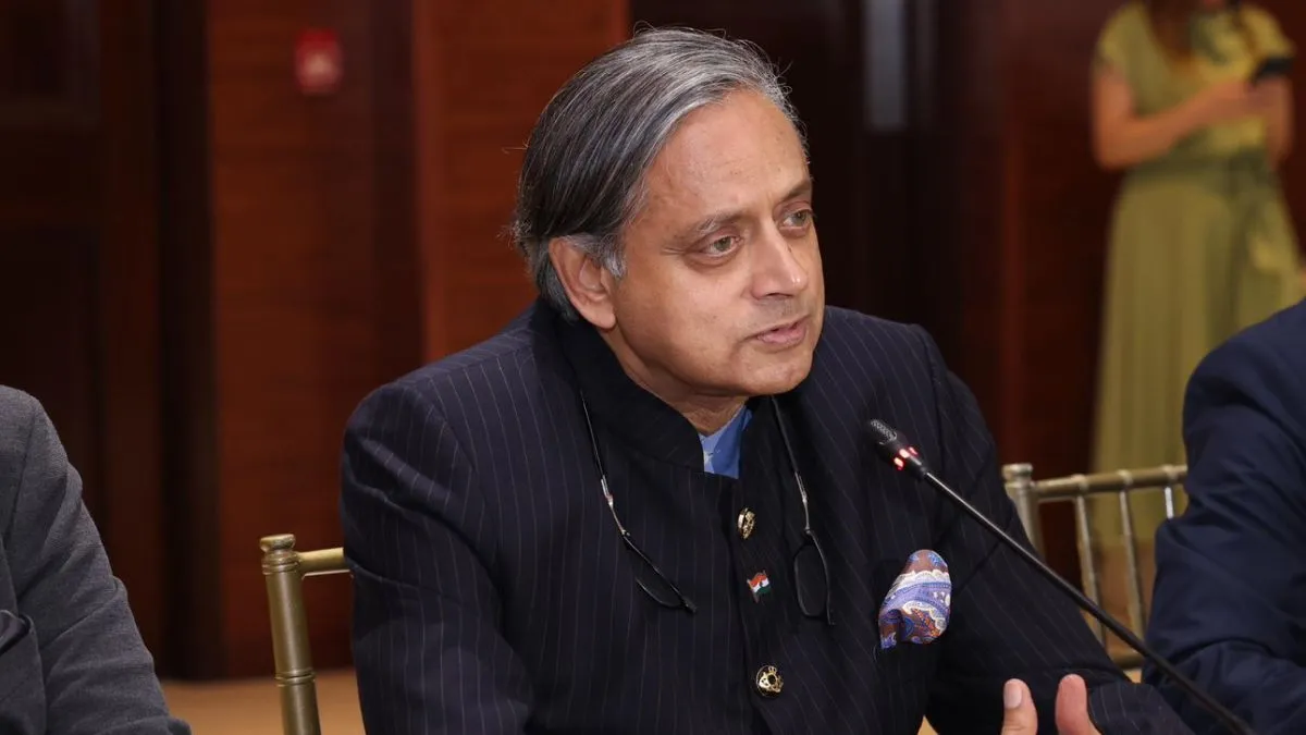 Shashi tharoor 2