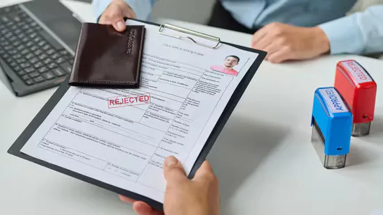 कनाडा ने 4 में से 3 भारतीय छात्र वीज़ा आवेदकों को किया खारिज, जानिए क्यों