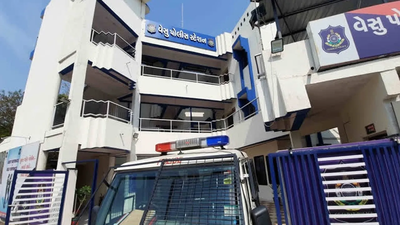 धार्मिक कथा या कार्यक्रम में शामिल होने जा रहीं महिलाएं रहे सतर्क, चोर भीड़ का फायदा उठाकर गले से उड़ा रहे सोने की चेन