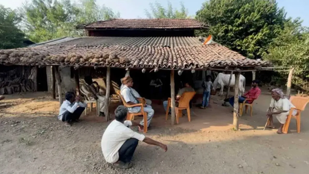  दूर-दराज के आदिवासी गांव: विकास के दीये तले अंधेरा, जहां दीपक जलाना जरूरी है