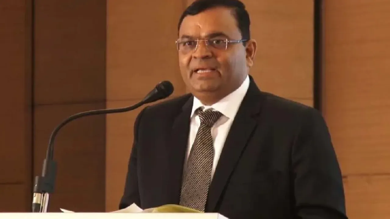 मनहरभाई सांसपरा: एक सफल उद्योगपति और उदार समाज-सेवक, जिन्होंने लगातार नए क्षेत्रों में कदम रखा है