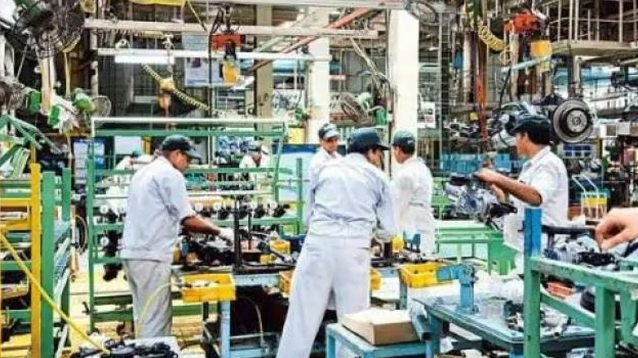 भारतीय अर्थव्यवस्था की असल चुनौती बाकी है! मार्च में धीमी पड़ी इकोनॉमी की रफ्तार, सप्लाई चेन प्रभावित होने से बढ़ा दबाव