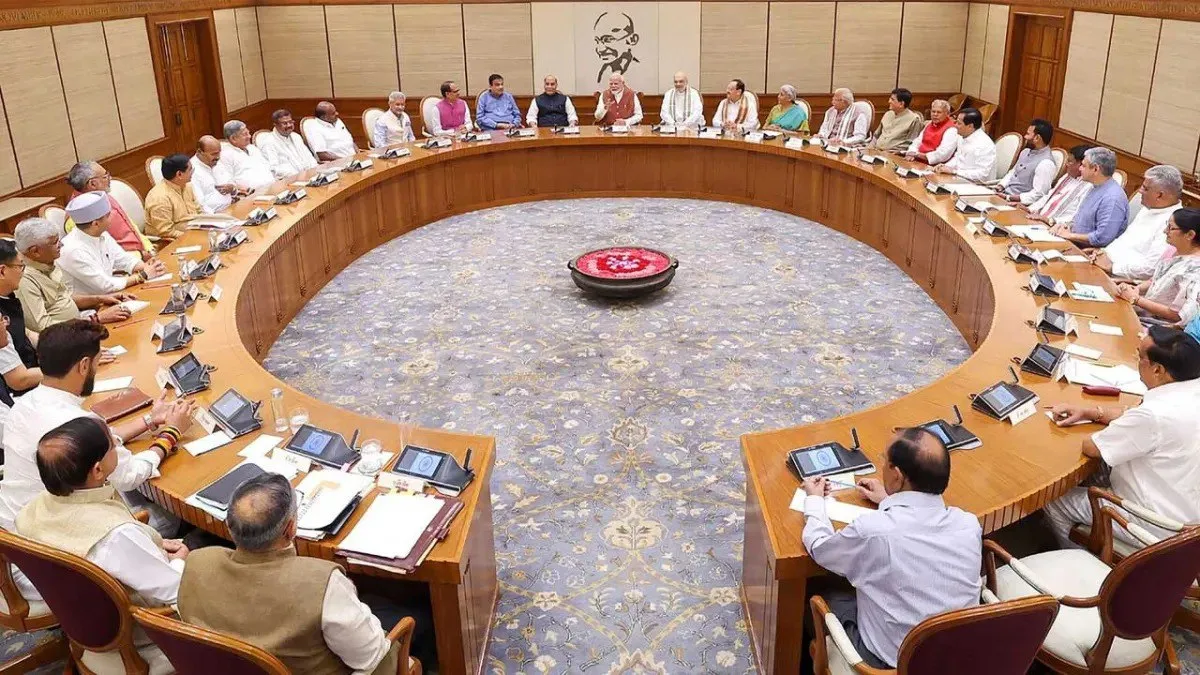 सरकार द्वारा देश की कंपनियों का विदेशों में विस्तार करने और उन्हें लाभ प्रदान करने में कुछ भी गलत नहीं है