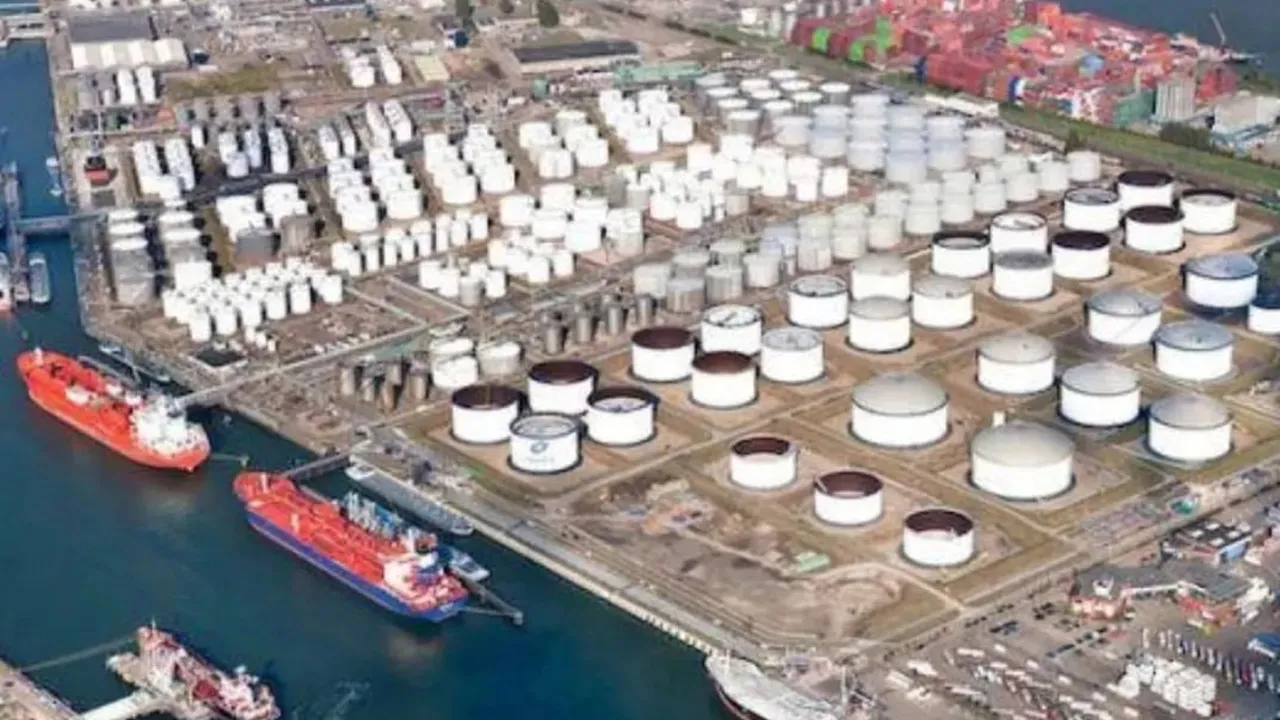 Iran-Earning-Oil-Sale6 