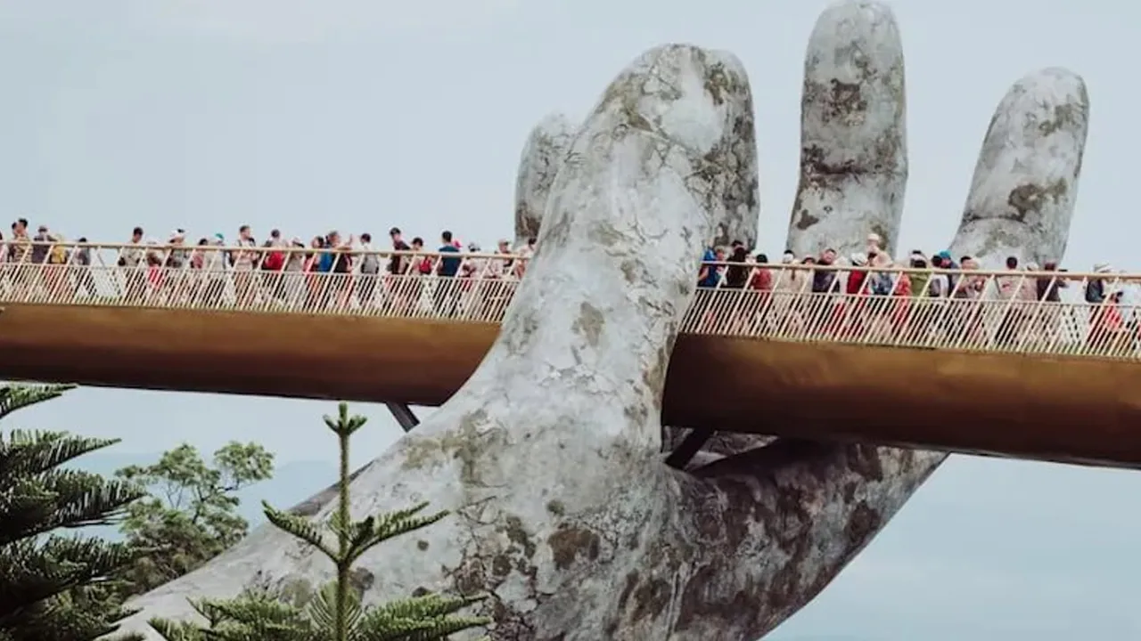 'क्या आप भारतीय हैं? तो बाहर निकलो!' वियतनाम में हो रहा है दुर्व्यवहार