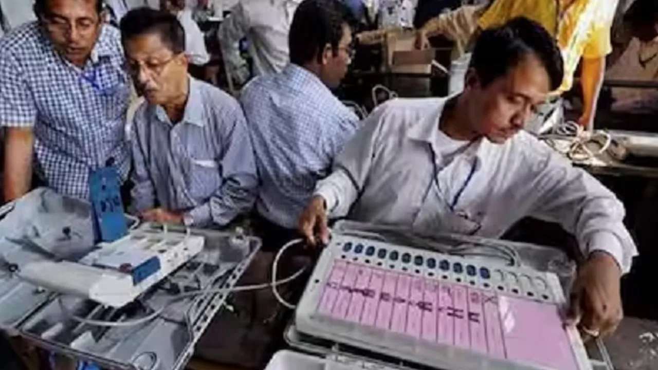 गुजरात निकाय चुनाव: चुनाव प्रचार का शोर आज थम जाएगा, अंतिम दिन सभी पार्टियों ने झोंकी अपनी पूरी ताकत