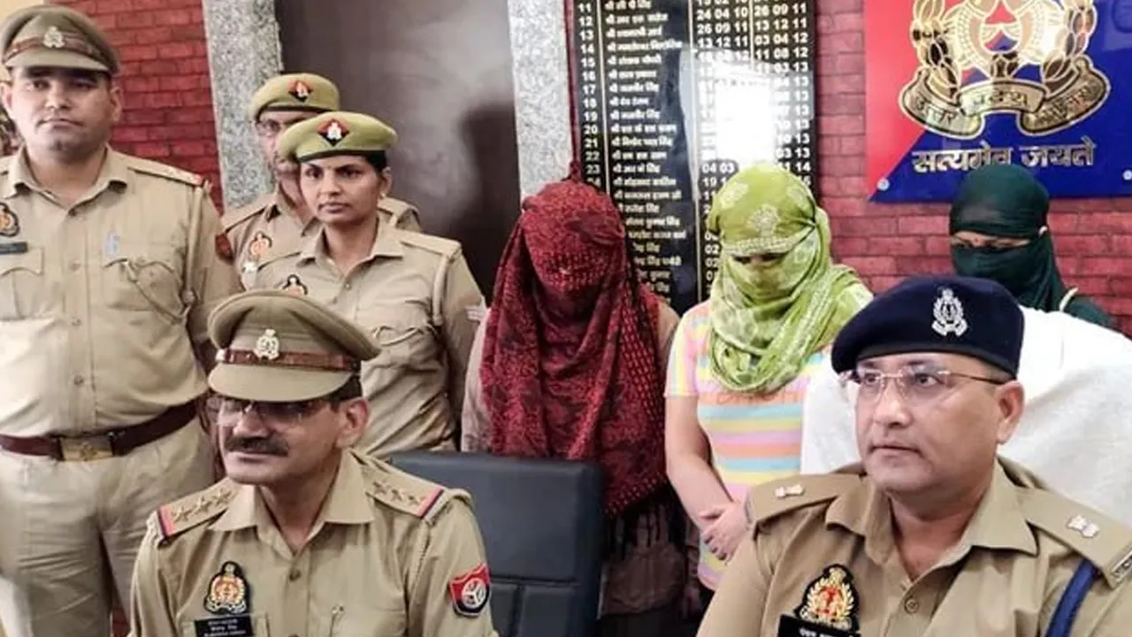 Fake-IAS-Officers3 