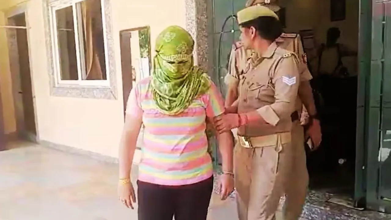 Fake-IAS-Officers4 
