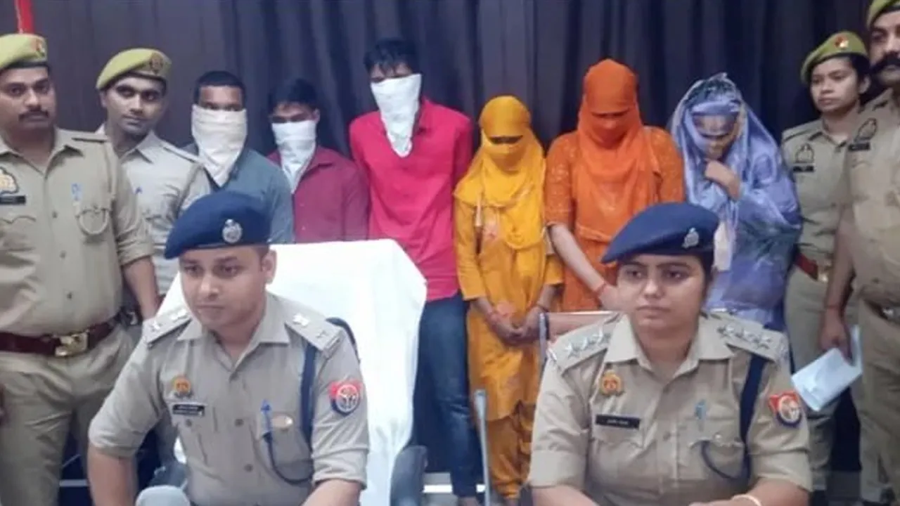 'नमस्ते... आपकी प्रोफाइल को 20 लोगों ने लाइक किया है, वे बात करना चाहते हैं!' आप मत फंसिए