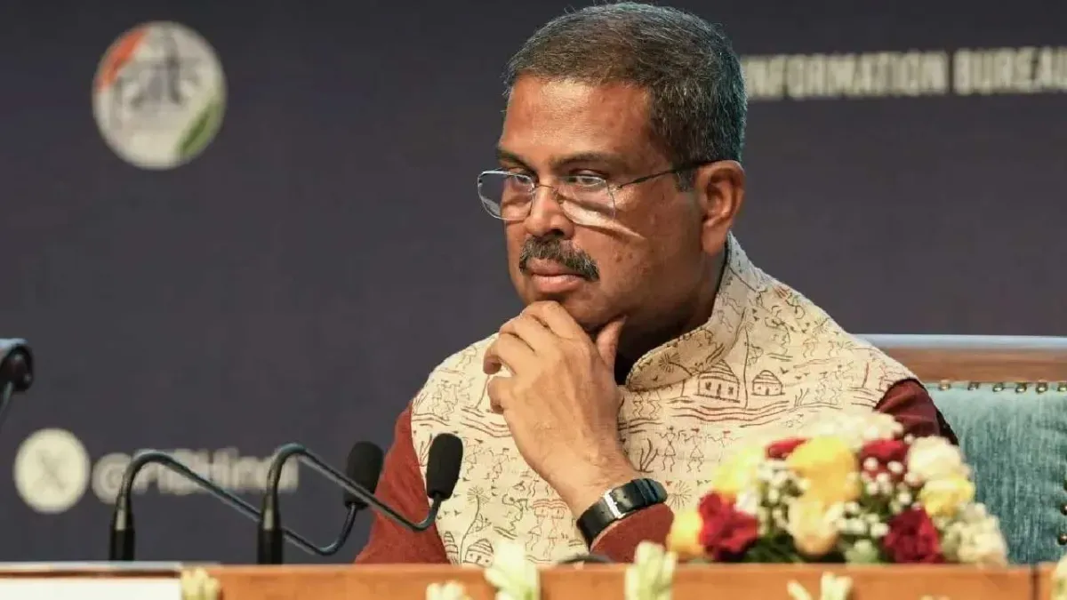 NEET की एग्जाम सिस्टम में कैंसर फैल गया है, शिक्षा मंत्री ने पहली बार गड़बड़ियों की बात स्वीकार की