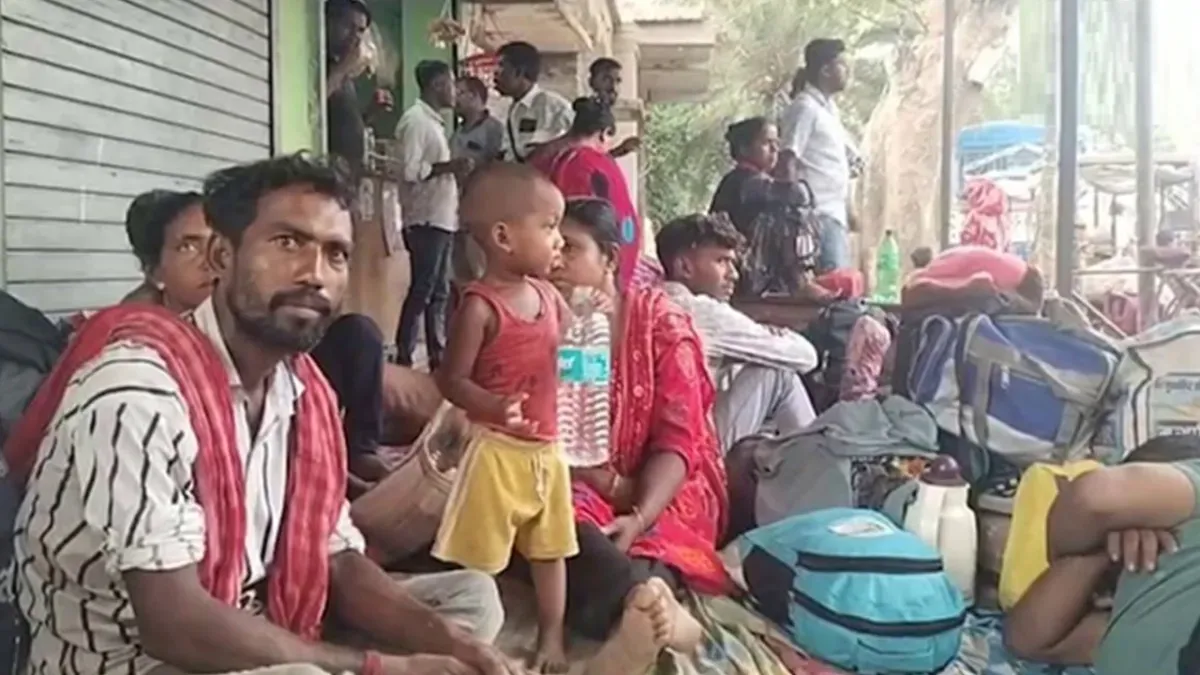 अपनी ही सरकार ने नहीं दी मंजूरी! बांग्लादेश ने अपने नागरिकों को लेने से किया इनकार, 143 लोग भेजे गए डिटेंशन सेंटर