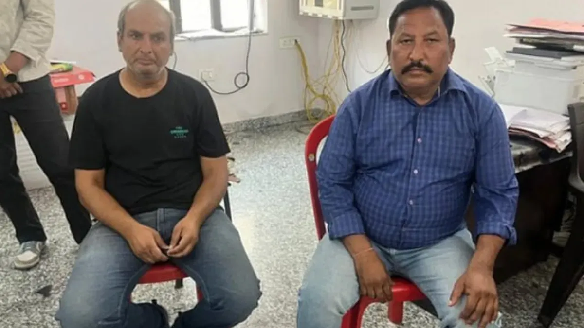 जयपुर: अपनी ही सैलरी के लिए रिश्वत? नगर निगम का स्वास्थ्य निरीक्षक रंगे हाथ गिरफ्तार, कर्मचारियों से मांग रहा था पैसे