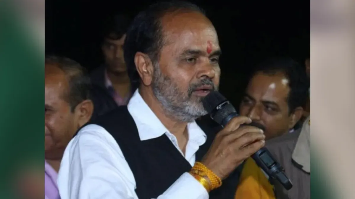 'कांग्रेस से भाजपा में आया तब मिले थे 2 करोड़'; सी.जे. चावड़ा की कथित ऑडियो क्लिप वायरल से गुजरात की राजनीति में हड़कंप