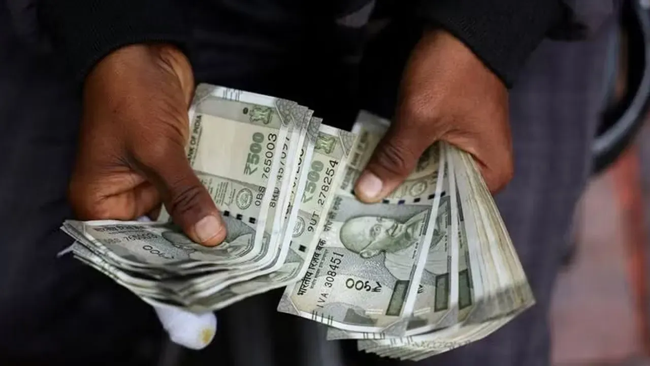 plastic-currency-notes 