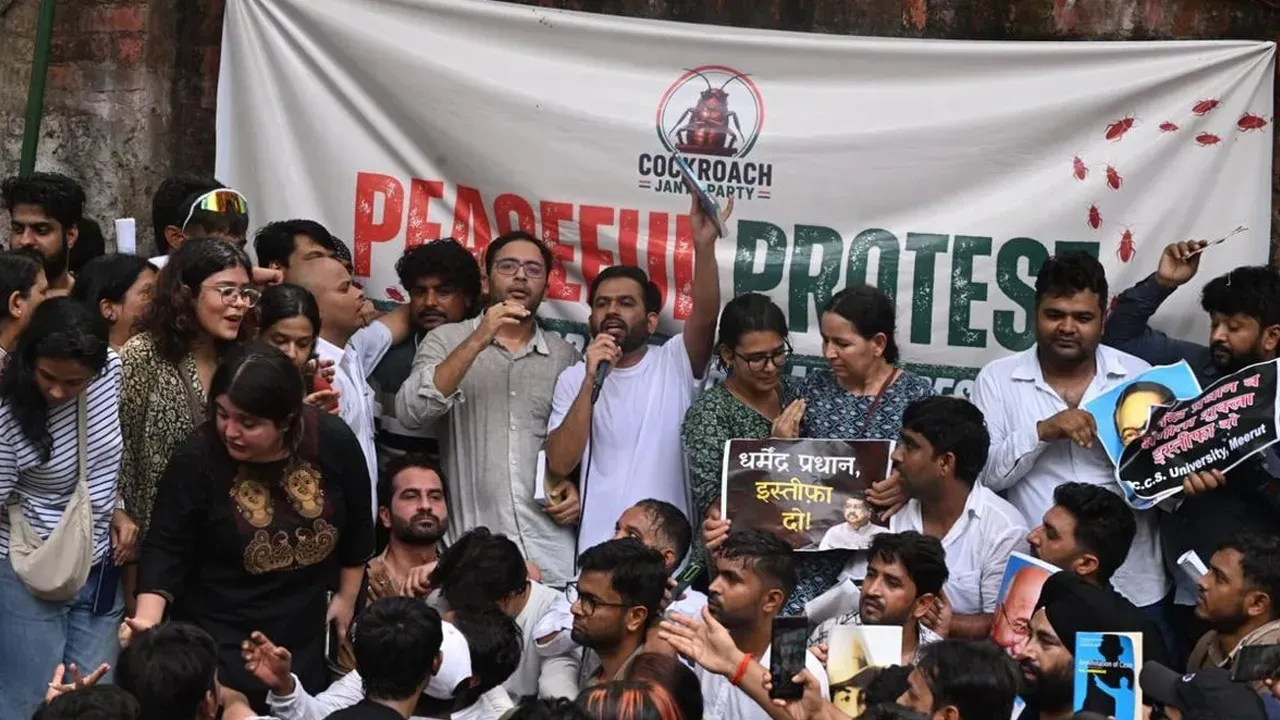 cockroach-janta-party 