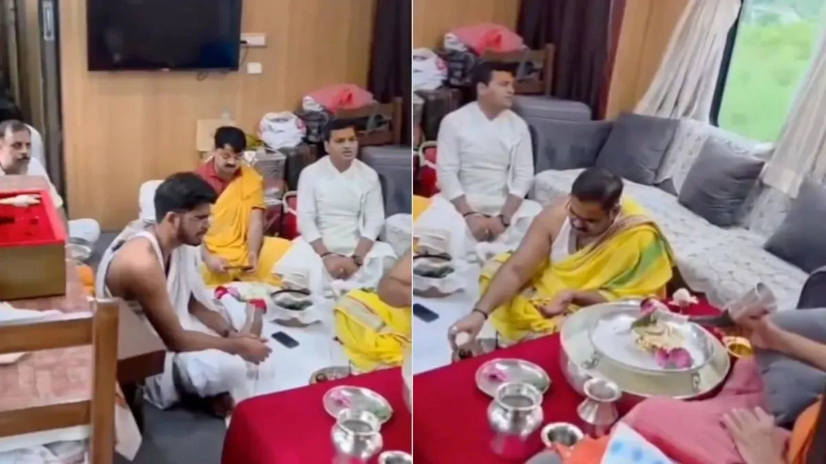 चलती ट्रेन में चल रहा था पूजा-पाठ, हवन, विरोध होने पर  रेलवे ने दी सफाई
