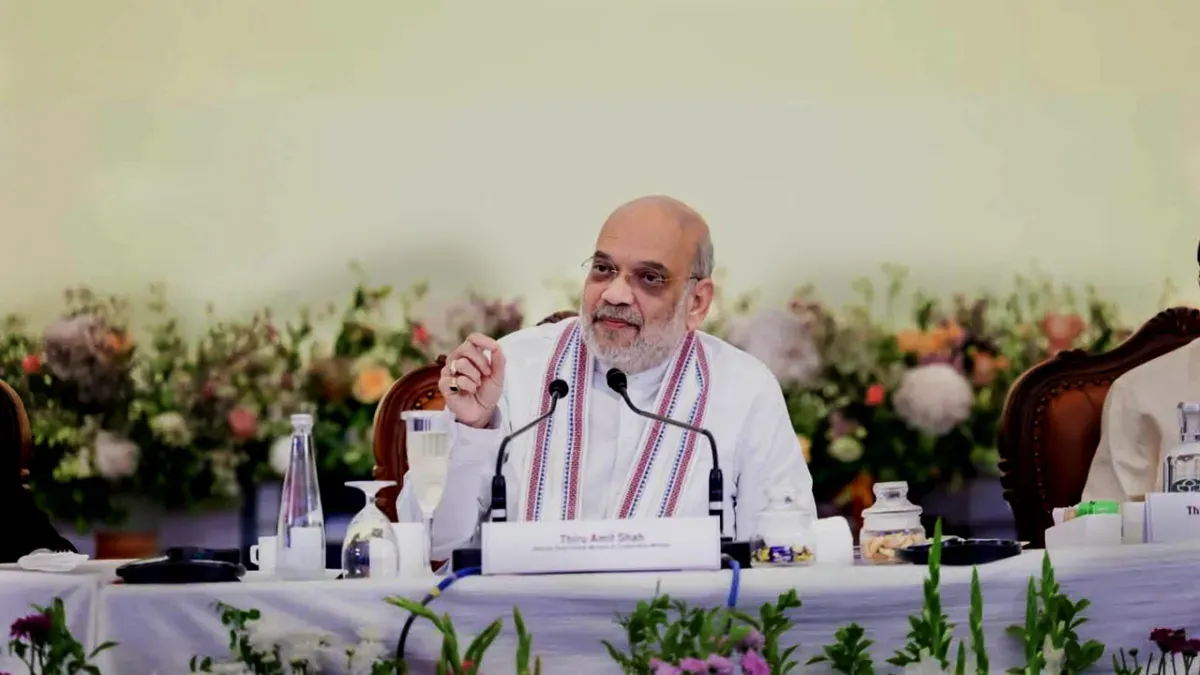 चीन, नेपाल और बांग्लादेश से घिरा 22 किमी संकरा 'चिकन नेक' क्या है, गृहमंत्री की सिलीगुड़ी यात्रा पर नजर क्यों है