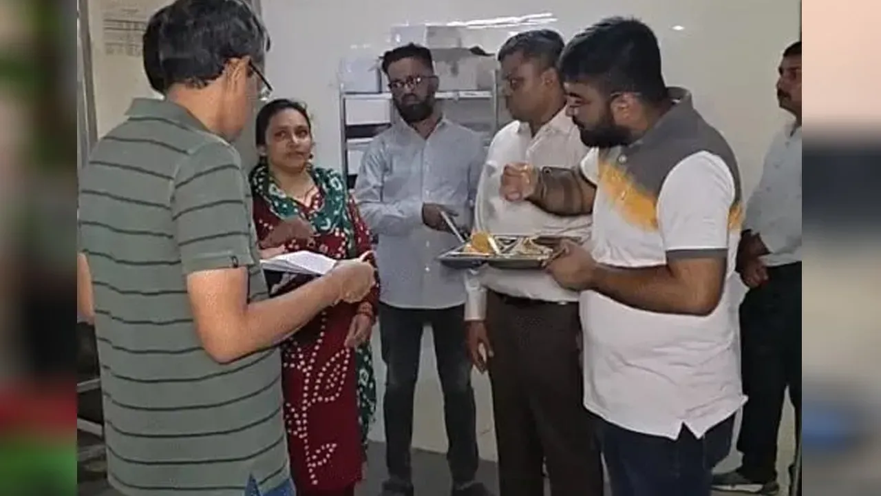 bhavnagar-samras-hostel-controversy2 