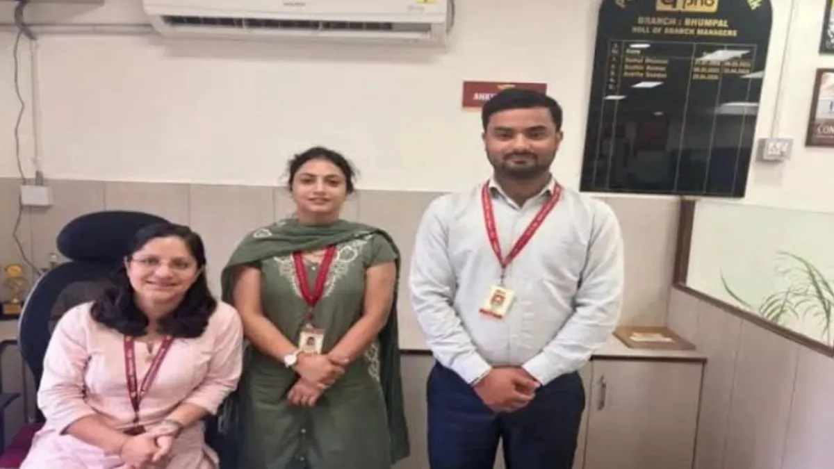 रिटायर सूबेदार ने बैंक में जाकर कहा, '70 लाख रुपये ट्रांसफर कर दो, मैं फ्लैट खरीदना चाहता हूं।' मैनेजर को शक हुआ और...