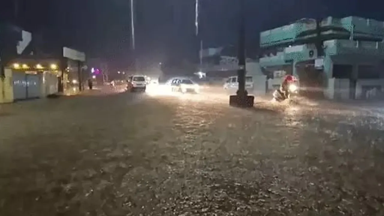 मेघराजा के पुनः पधारने से धरतीपुत्रों को राहत, आज गुजरात के 8 जिलों में रेड अलर्ट
