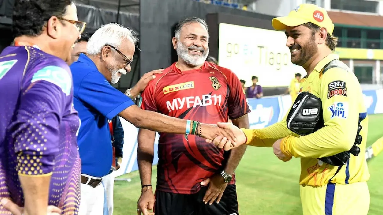 dhoni