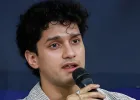 लोकसभा में युवाओ से सम्बंधित सवाल न पूछे जाने पर 'कॉकरोच जनता पार्टी' ने केंद्र पर साधा निशाना