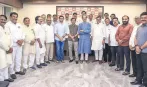 महाराष्ट्र: क्या उद्धव गुट में बढ़ रही है नाराजगी? अब 3 विधायक और 1 MLC बैठक से गायब
