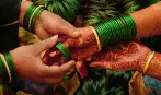 सावन में महिलाएं क्यों पहनती हैं हरी चूड़ियां? जानिए इसका धार्मिक महत्व