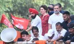 SIR पर INDIA अलायंस का सुप्रीम कोर्ट में मार्च, राहुल गांधी समेत विपक्ष ने सुप्रीम कोर्ट में क्या मांगें रखीं?