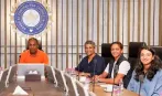 स्मृति मंधाना और हरमनप्रीत कौर दोनों ने एक-दूसरे की ओर देखा भी नहीं! ड्रेसिंग रूम में माहौल खराब