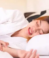 अगर आपको अच्छी नींद नहीं आती, तो दांत भी चेक करवा लीजिए!