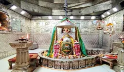 नया साल: देश के 6 बड़े मंदिरों में दर्शन के खास इंतज़ाम, जानें दर्शन के नियमों में क्या होंगे बदलाव 
