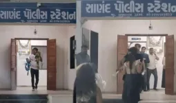 साणंद शराब पार्टी: आरोपियों के लिए पुलिस स्टेशन बना 'पिकनिक स्पॉट', हवालात में भी की मौज-मस्ती