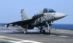 ब्रेक फेल होने से तेजस विमान रनवे से आगे निकला, 30 विमान करवाए ग्राउंड