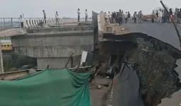 मध्य प्रदेश में 400 करोड़ रुपये की लागत से बना पुल 4 साल में ही टूटकर गिर गया