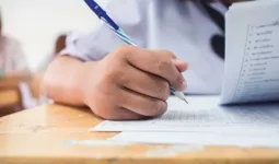 गुजरात बोर्ड: कक्षा 10 के गुजराती प्रश्नपत्र में गड़बड़ी, गलतियों के कारण छात्रों और अभिभावकों में रोष