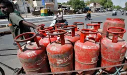 क्या ईरान-अमेरिका जंग की वजह से भारत में रसोई गैस की किल्लत होने वाली है?