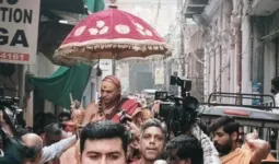 ‘अब शंकराचार्य स्वामी अविमुक्तेश्वरानंद बनाम सीएम योगी आदित्यनाथ बन गई है लड़ाई, शंकराचार्य बोले- जिंदा हिंदू लखनऊ चलें’