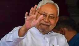 नीतीश कुमार का 'पॉलिटिकल यू-टर्न': 21 साल बाद फिर वहीं खड़े, जहां से शुरू किया था सफर