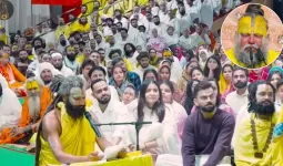 वृंदावन: IPL के शोर से दूर अध्यात्म की शरण में विराट; पत्नी अनुष्का संग पहुंचे वृंदावन, प्रेमानंद महाराज से लिया आशीर्वाद