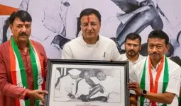 गुजरात जीतने की तैयारी! प्रभारी बनते ही सुरजेवाला ने बनाया प्लान; कांग्रेस के लिए तीन मुख्य मुद्दे तय किए