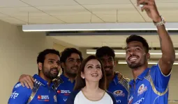 IPL की वैल्यूएशन 1.41 लाख करोड़ रुपये पहुंची, मुंबई इंडियंस 17,500 करोड़ रुपये के साथ टॉप पर, CSK तीसरे नंबर पर