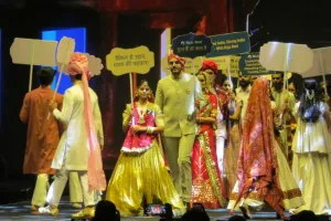 सूरत में हुआ दुनिया का सबसे बड़ा फैशन शो, गिनीज बुक ऑफ वर्ल्ड रिकॉर्ड में मिला स्थान 