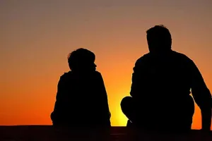 एक पिता की अपने बेटे को 10 सलाह, अगर वो इन्हें माने तो वो ज़िंदगी में कभी दुखी नहीं होगा और कभी किसी को कुछ नहीं करेगा