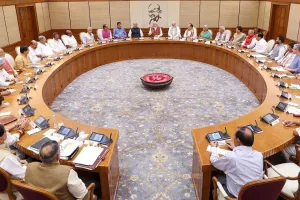 सरकार द्वारा देश की कंपनियों का विदेशों में विस्तार करने और उन्हें लाभ प्रदान करने में कुछ भी गलत नहीं है