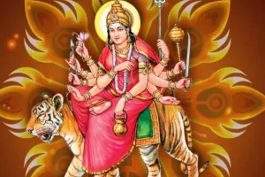 नवरात्रि का तीसरा दिन : जानें मां चंद्रघंटा के दस हाथों और दिव्य स्वरूप का रहस्य