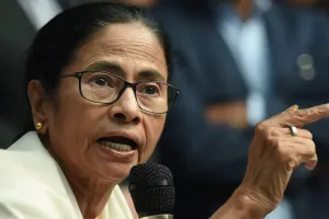  पश्चिम बंगाल : क्या है ममता का 'अंतिम दांव'? SIR को लेकर बंगाल की वो 'अनंत कथा' जो नतीजों के बाद भी थमने का नाम नहीं ले रही!