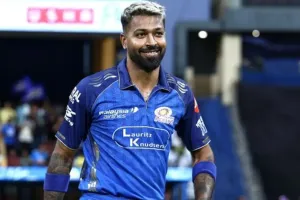 हार्दिक को खरीदने के लिए CSK-KKR समेत 7 IPL टीमों ने दिखाई दिलचस्पी... जानिए कौन मारेगा बाज़ी?
