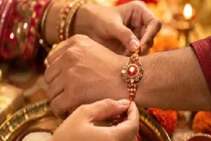 रक्षाबंधन 27 को नहीं 28 अगस्त को, इस बार न भद्रा का साया और न ही कोई सूतक; भाई नहीं है तो अपने इष्टदेव को बांधे राखी