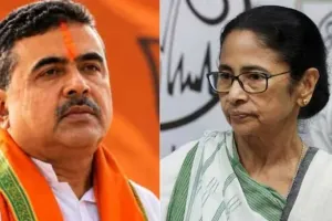 चुनाव आयोग ममता बनर्जी के पीछे क्यों पड़ गया है? बची-खुची कसर BJP पूरी कर रही है